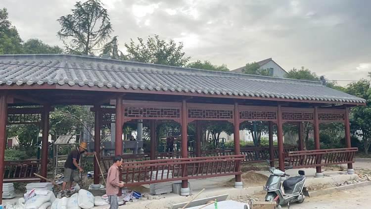 防腐木長(zhǎng)廊